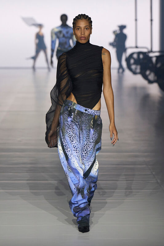 Mugler S24 015