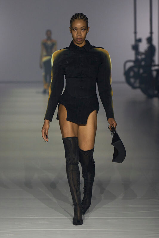 Mugler S24 018