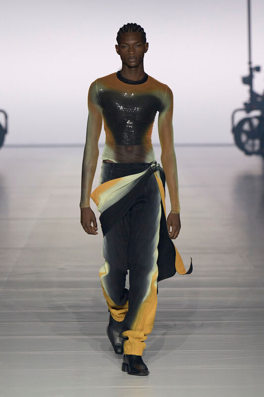 Mugler S24 019