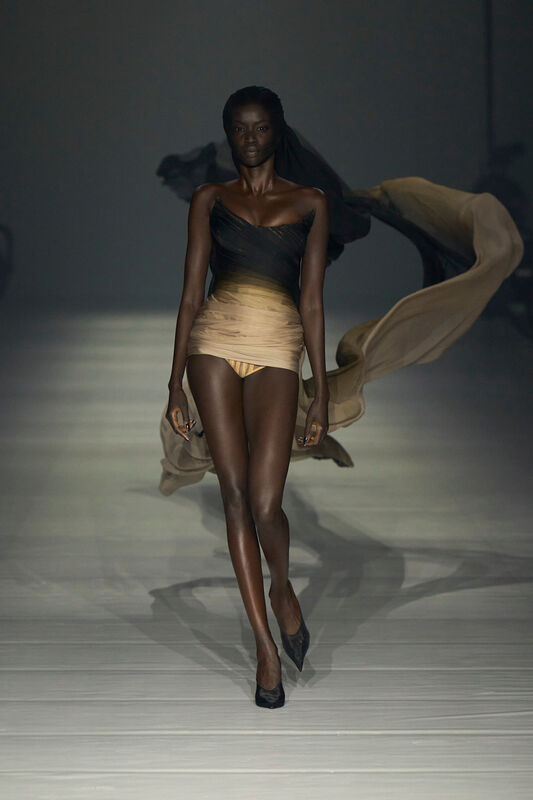 Mugler S24 039