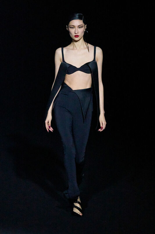 Mugler F24 002