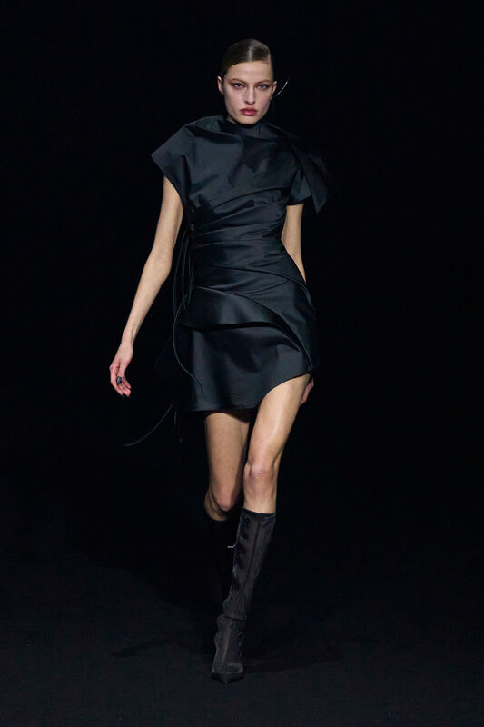 Mugler F24 032