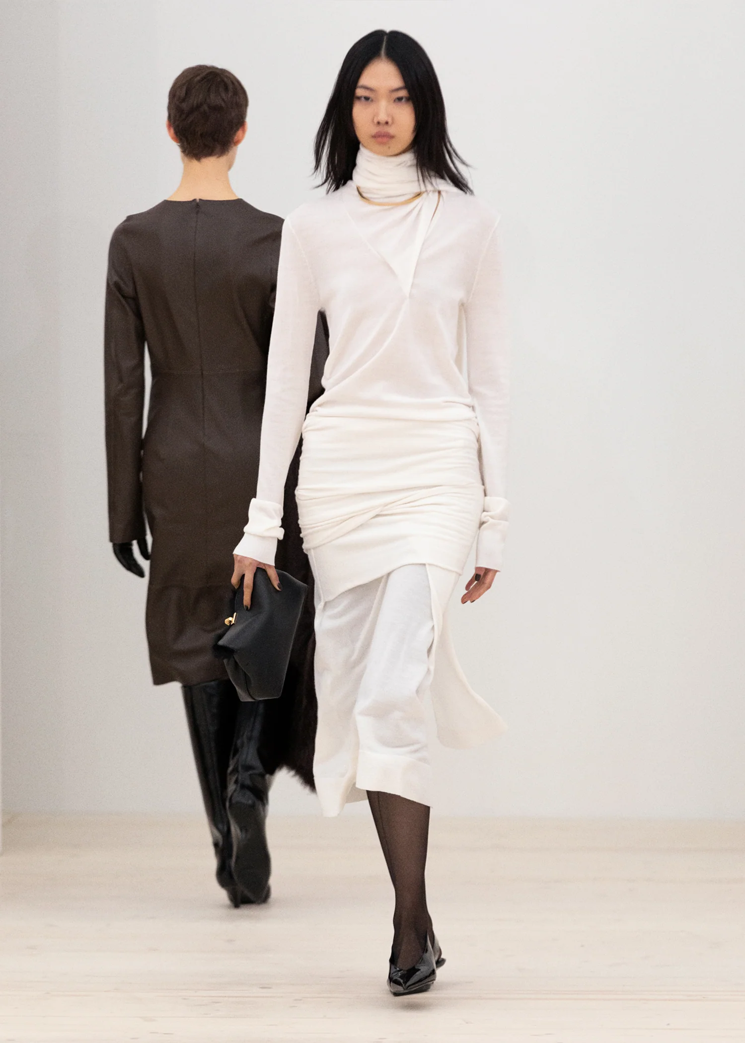 5x7_TOTEME_FW24_LOOK9_1