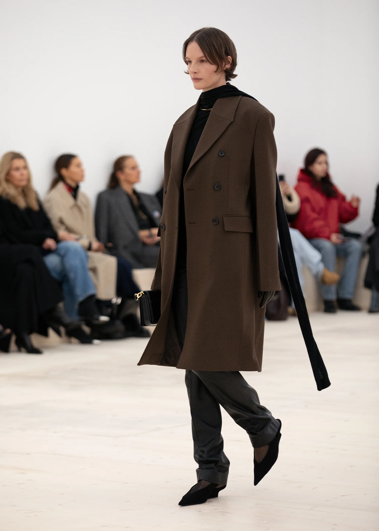5x7_TOTEME_FW24_LOOK10_1