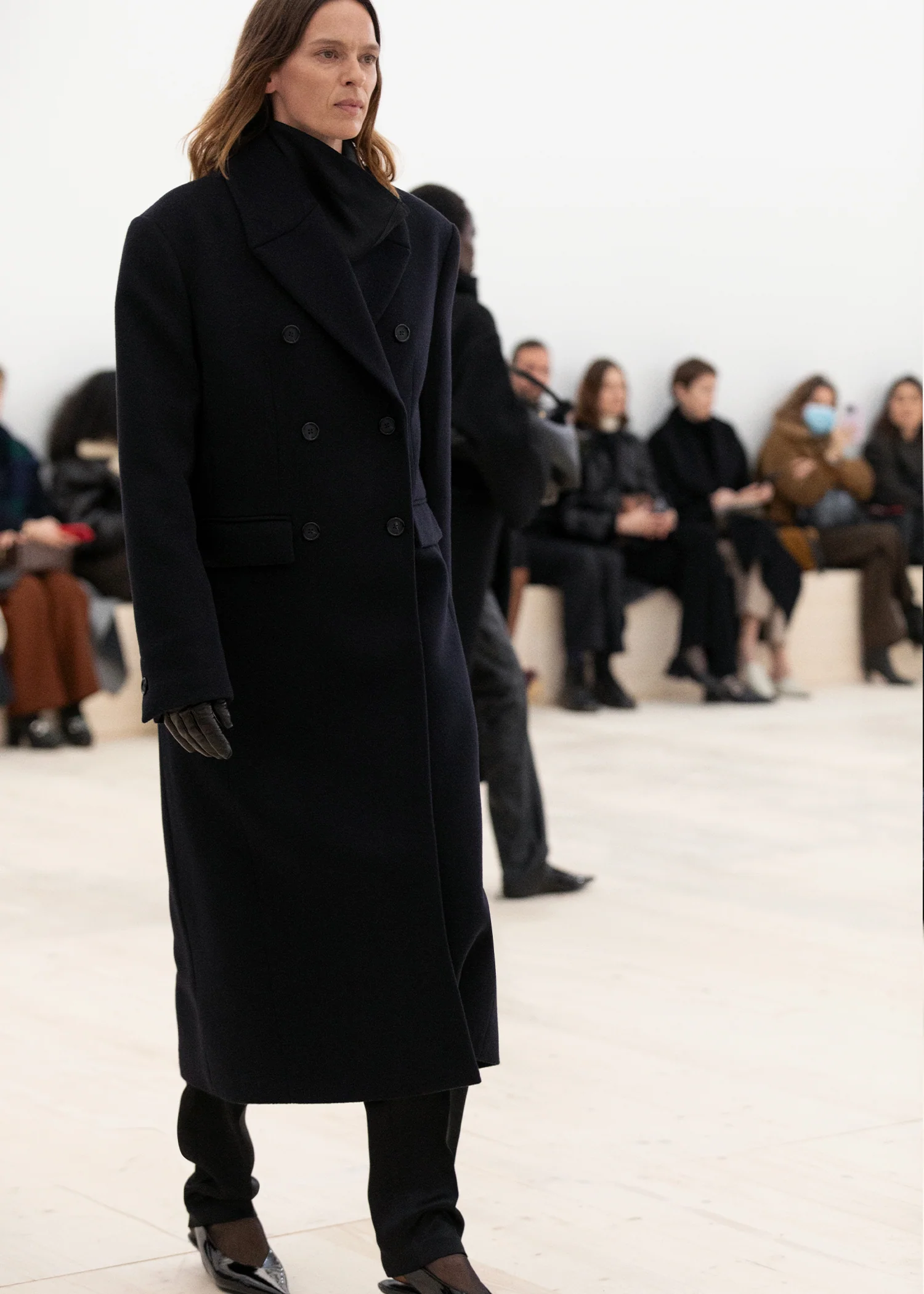 5x7_TOTEME_FW24_LOOK21_1