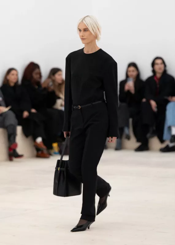 5x7_TOTEME_FW24_LOOK12_1