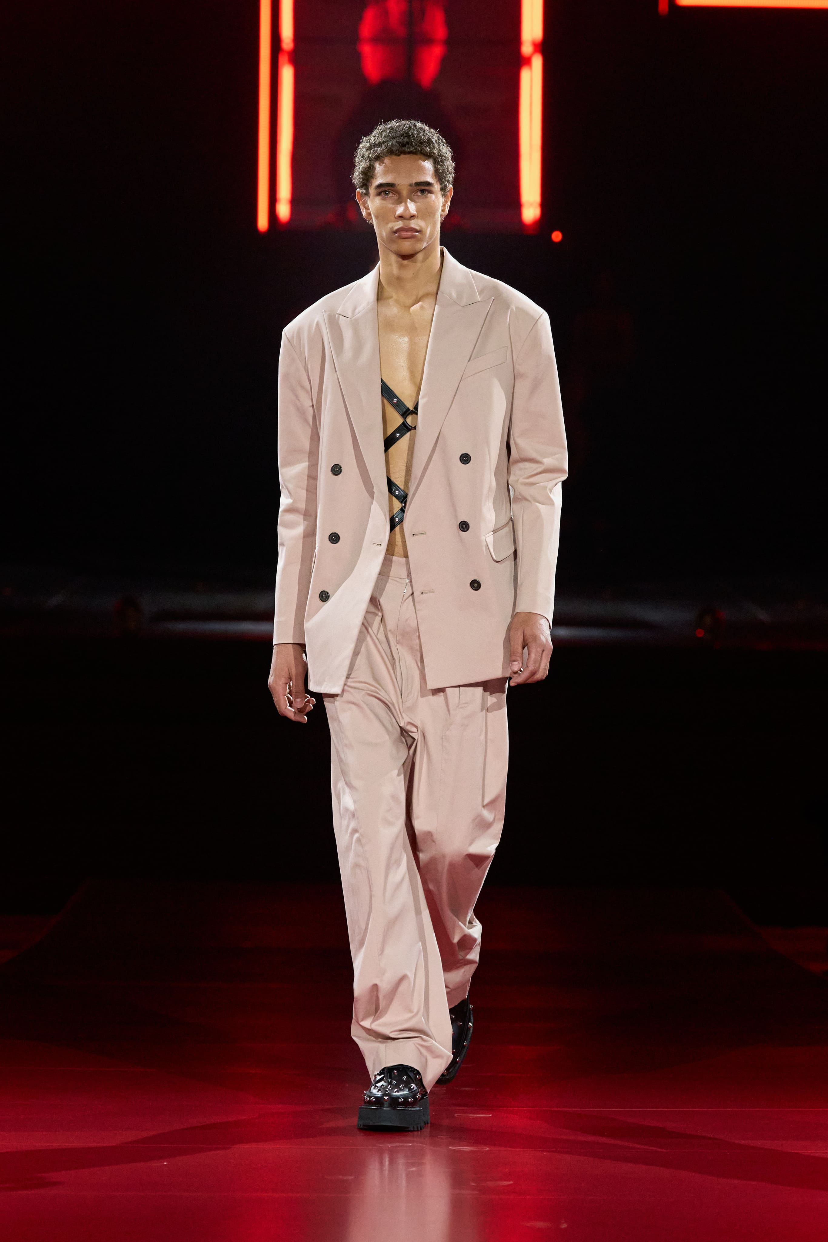 Dsquared2 SS25 Look 7B