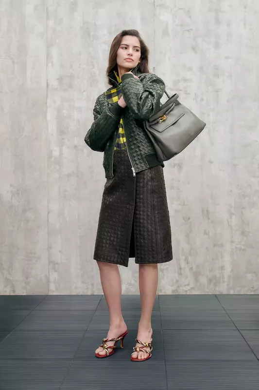 00049-bottega-veneta-resort-2025-credit-brand