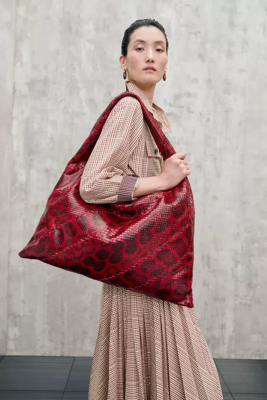 00058-bottega-veneta-resort-2025-credit-brand