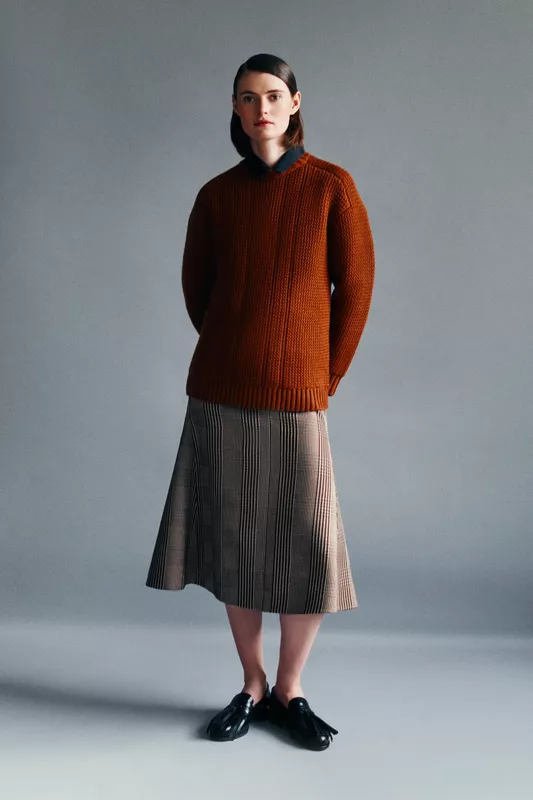00008-emilia-wickstead-resort-2025-credit-brand