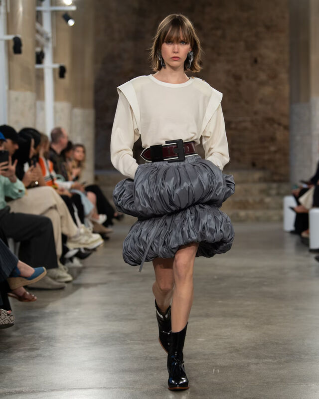 WOMEN_CRUISE25_SHOW_RUNWAY_LOOKS_LVCOM_1600x2000_DII_50_4_11zon