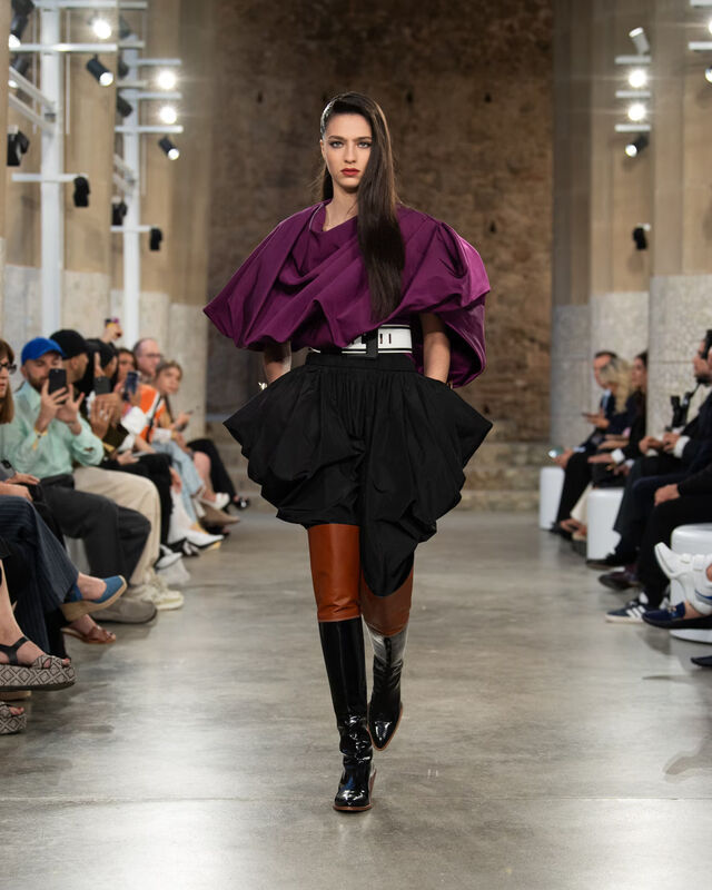 WOMEN_CRUISE25_SHOW_RUNWAY_LOOKS_LVCOM_1600x2000_DII_56_1_11zon