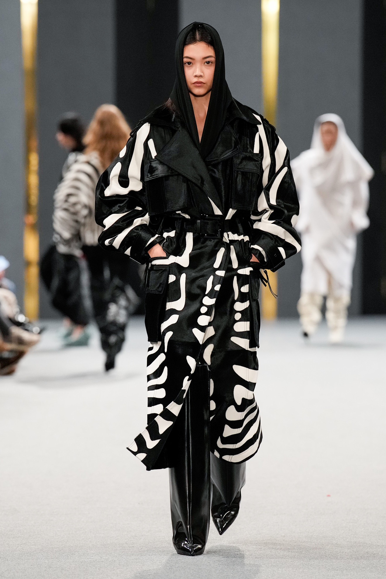Balmain F25 041