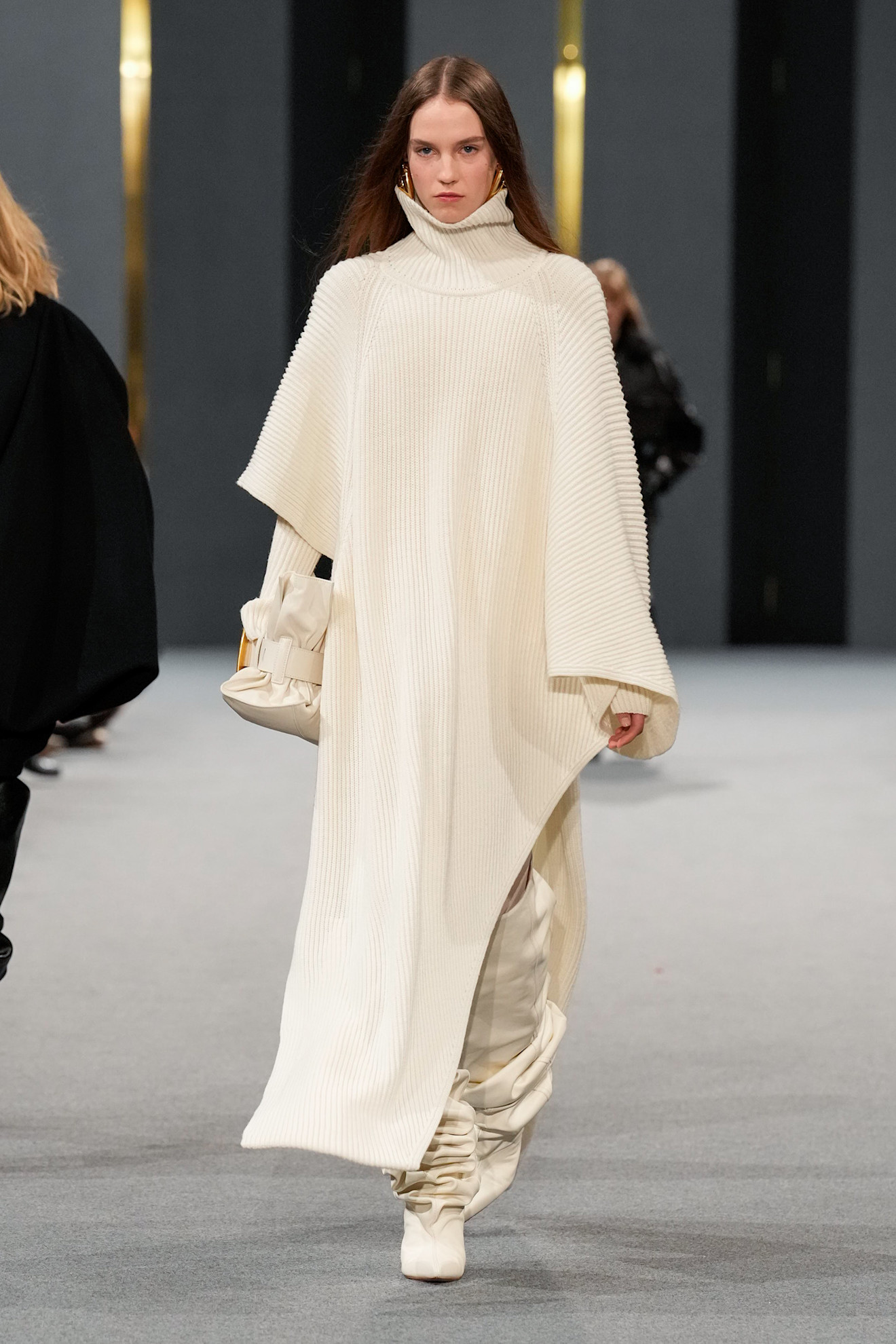 Balmain F25 049