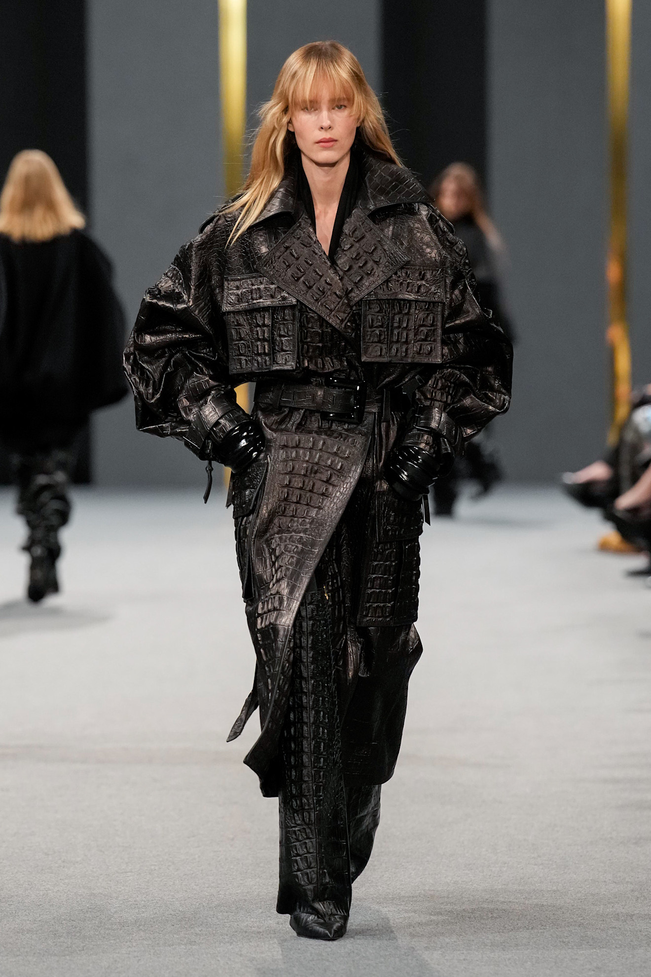 Balmain F25 050