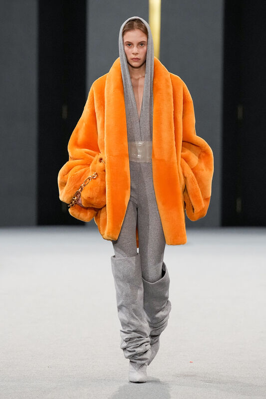 Balmain F25 006