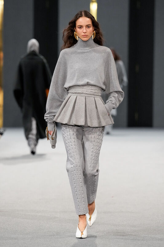 Balmain F25 010