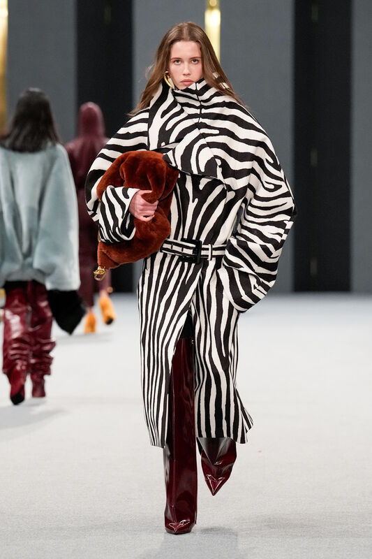 Balmain F25 020