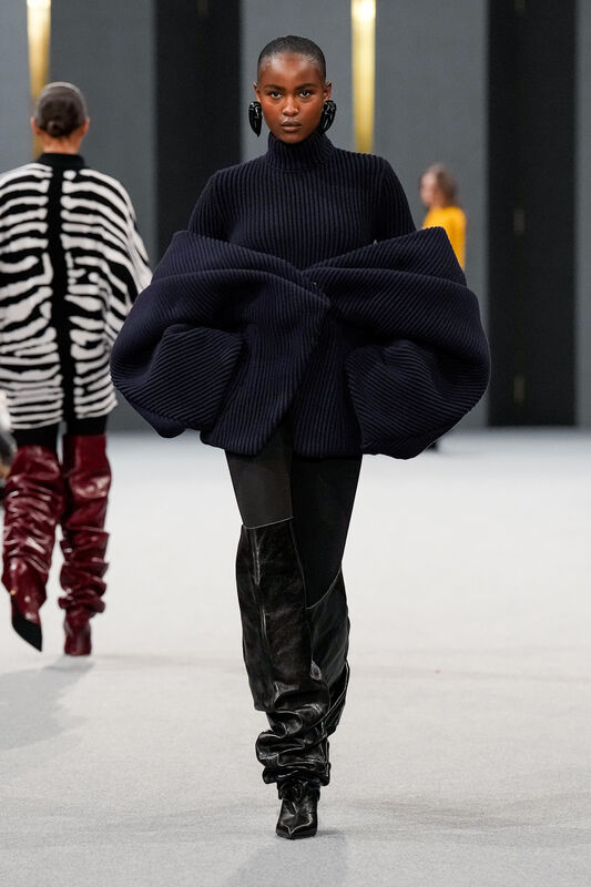 Balmain F25 023