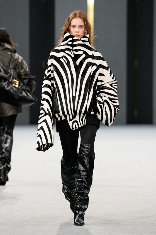 Balmain F25 035