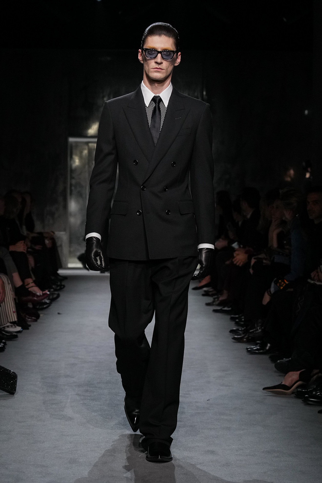 Tom Ford F25 022