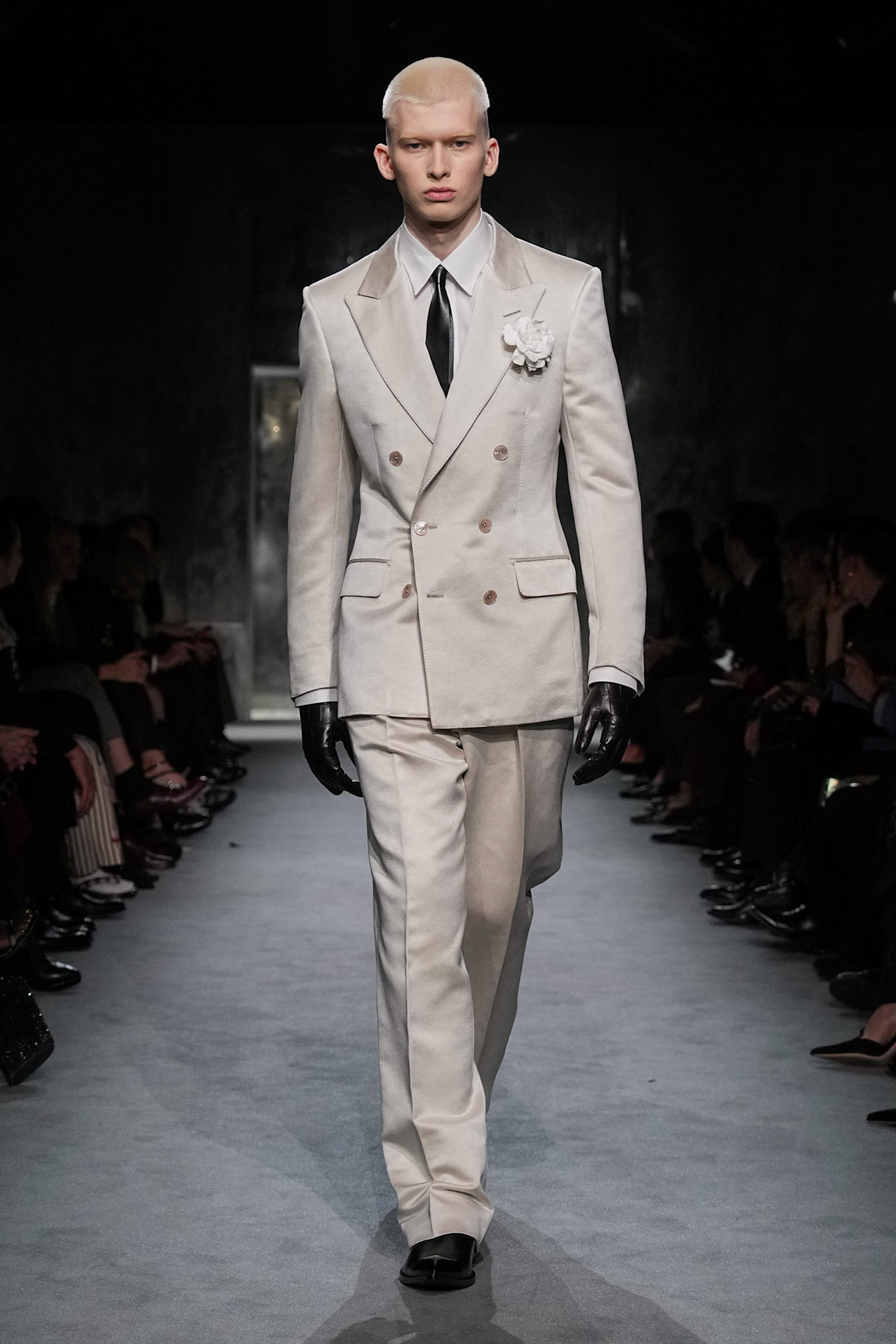 Tom Ford F25 031