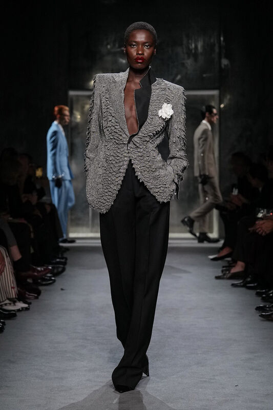 Tom Ford F25 054