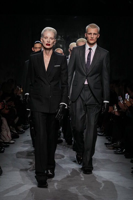 Tom Ford F25 056