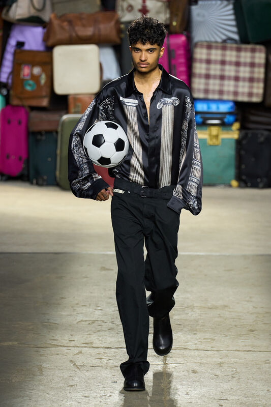 Moschino m S25 025
