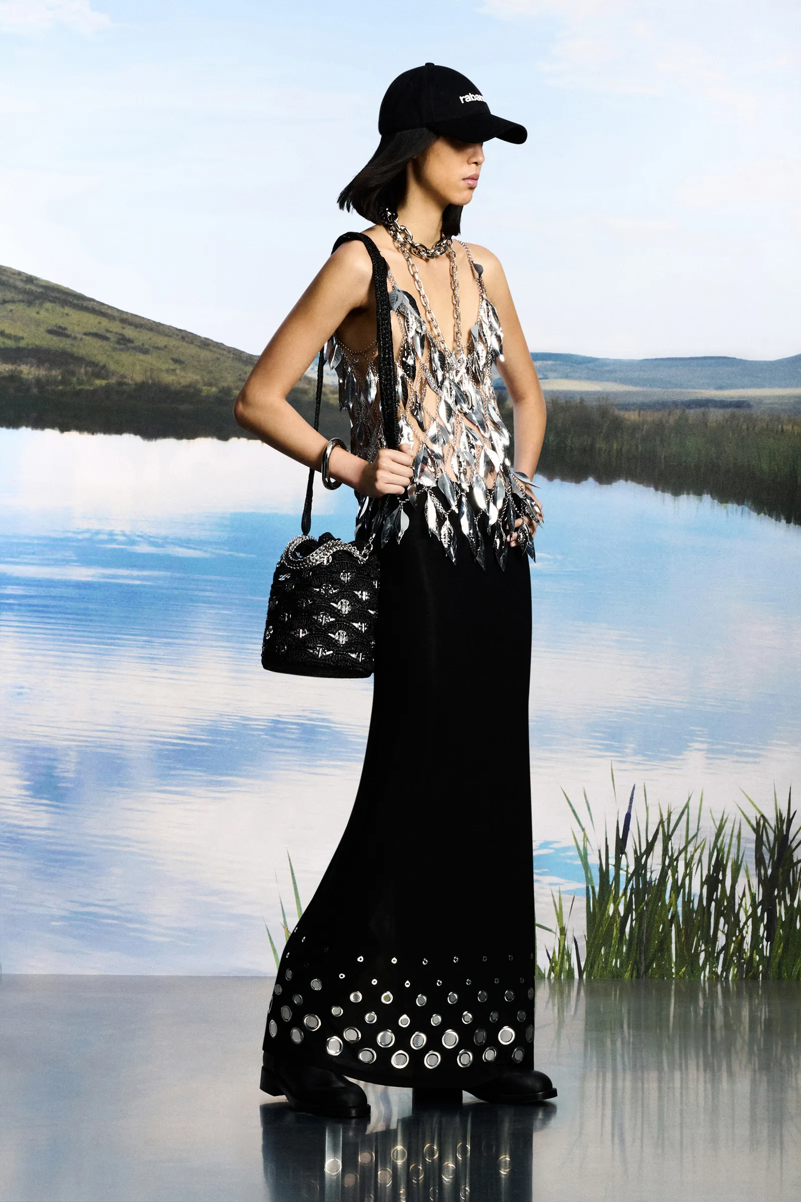 00005-rabanne-resort-2025-credit-brand