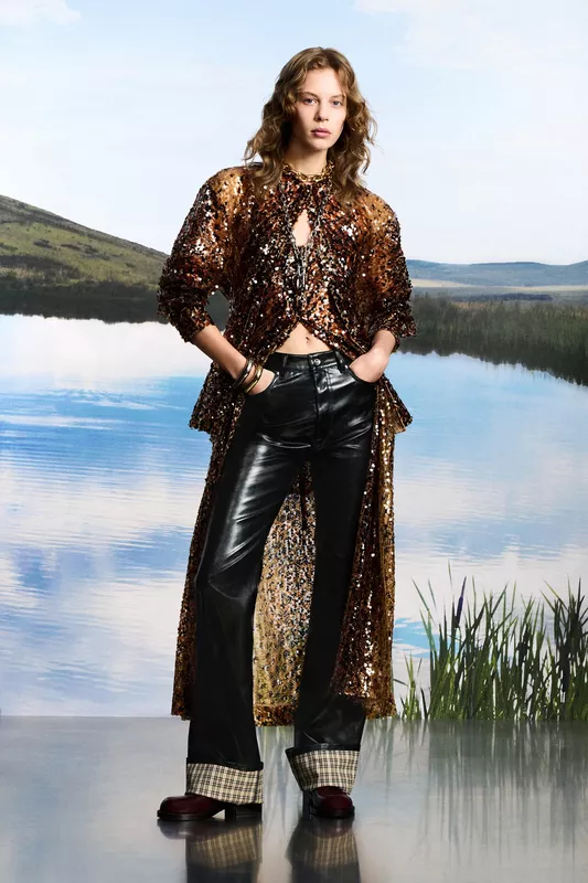00006-rabanne-resort-2025-credit-brand
