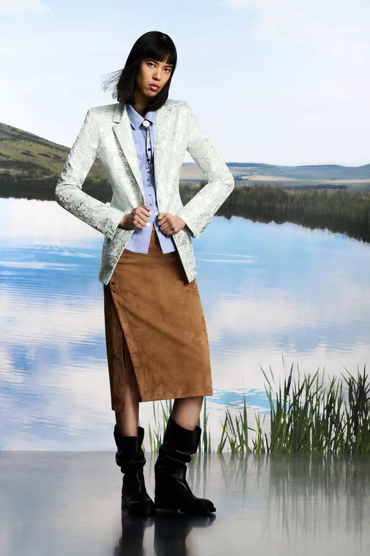 00009-rabanne-resort-2025-credit-brand