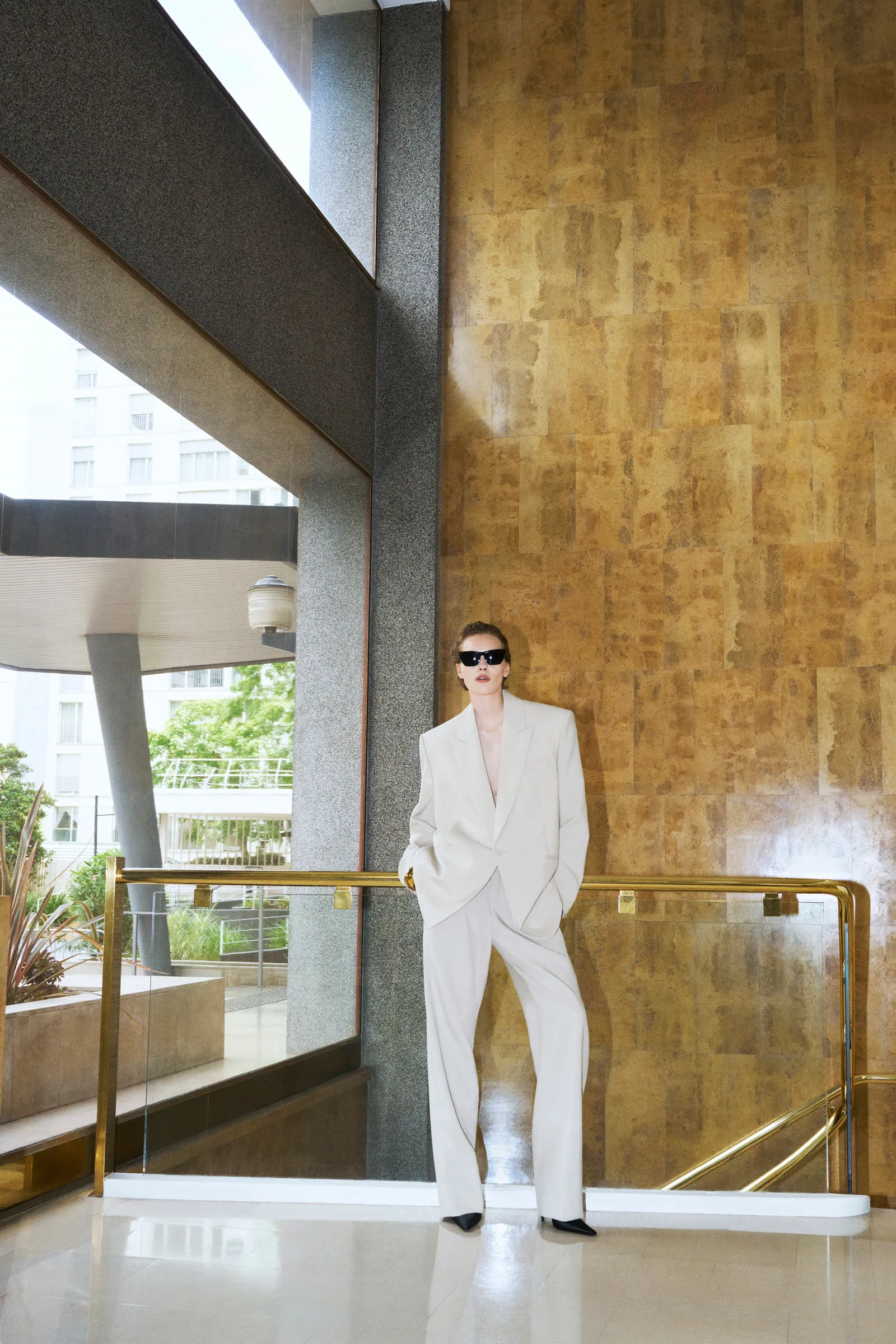 00006-saint-laurent-resort-2025-credit-brand