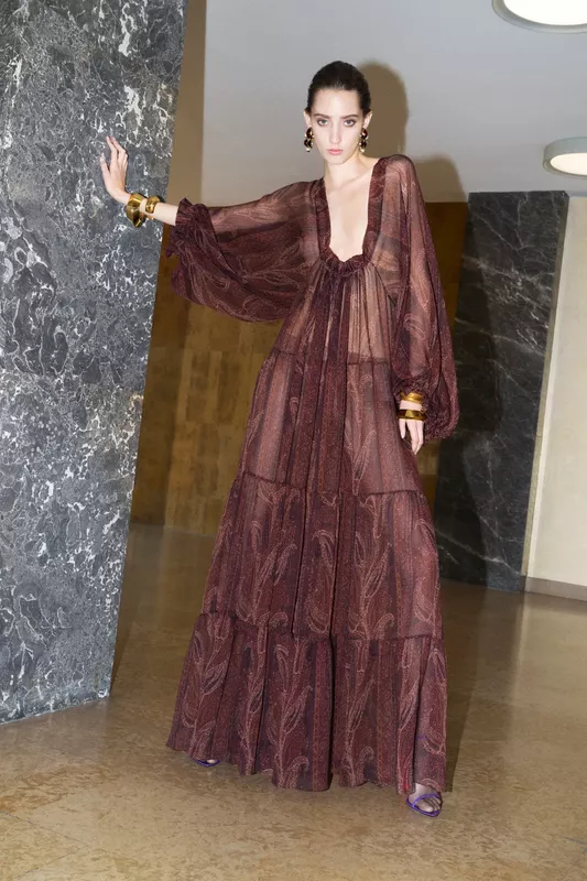 00010-saint-laurent-resort-2025-credit-brand