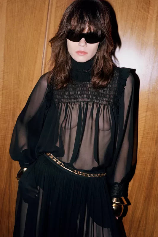 00050-saint-laurent-resort-2025-credit-brand