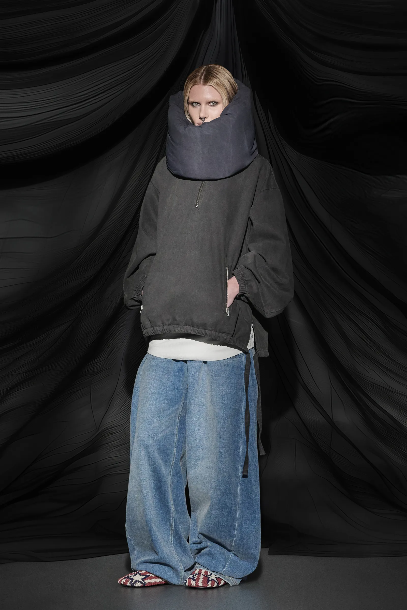 00006-alexander-wang-fall-2025-ready-to-wear-credit-brand