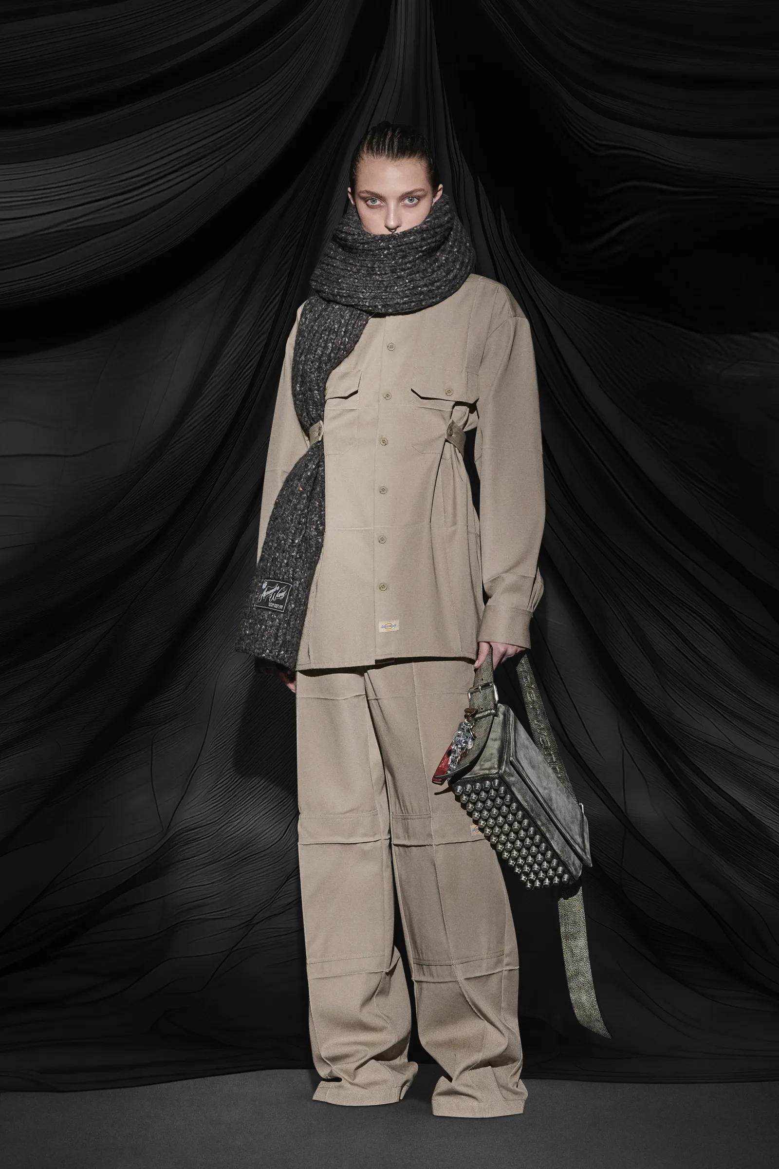 00012-alexander-wang-fall-2025-ready-to-wear-credit-brand