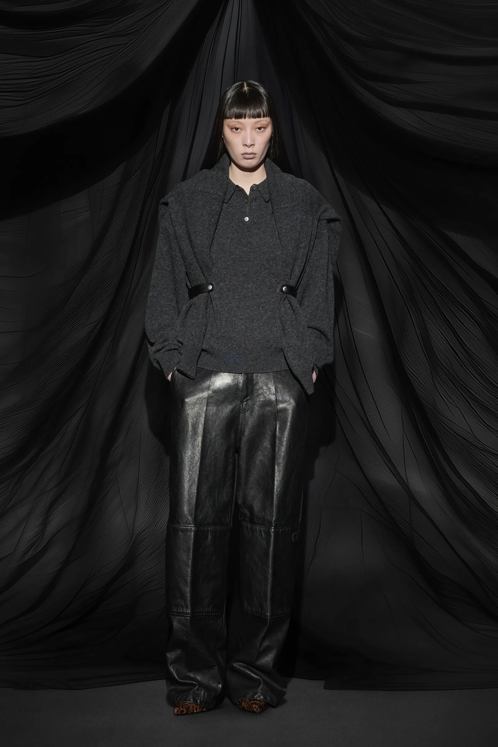 00013-alexander-wang-fall-2025-ready-to-wear-credit-brand