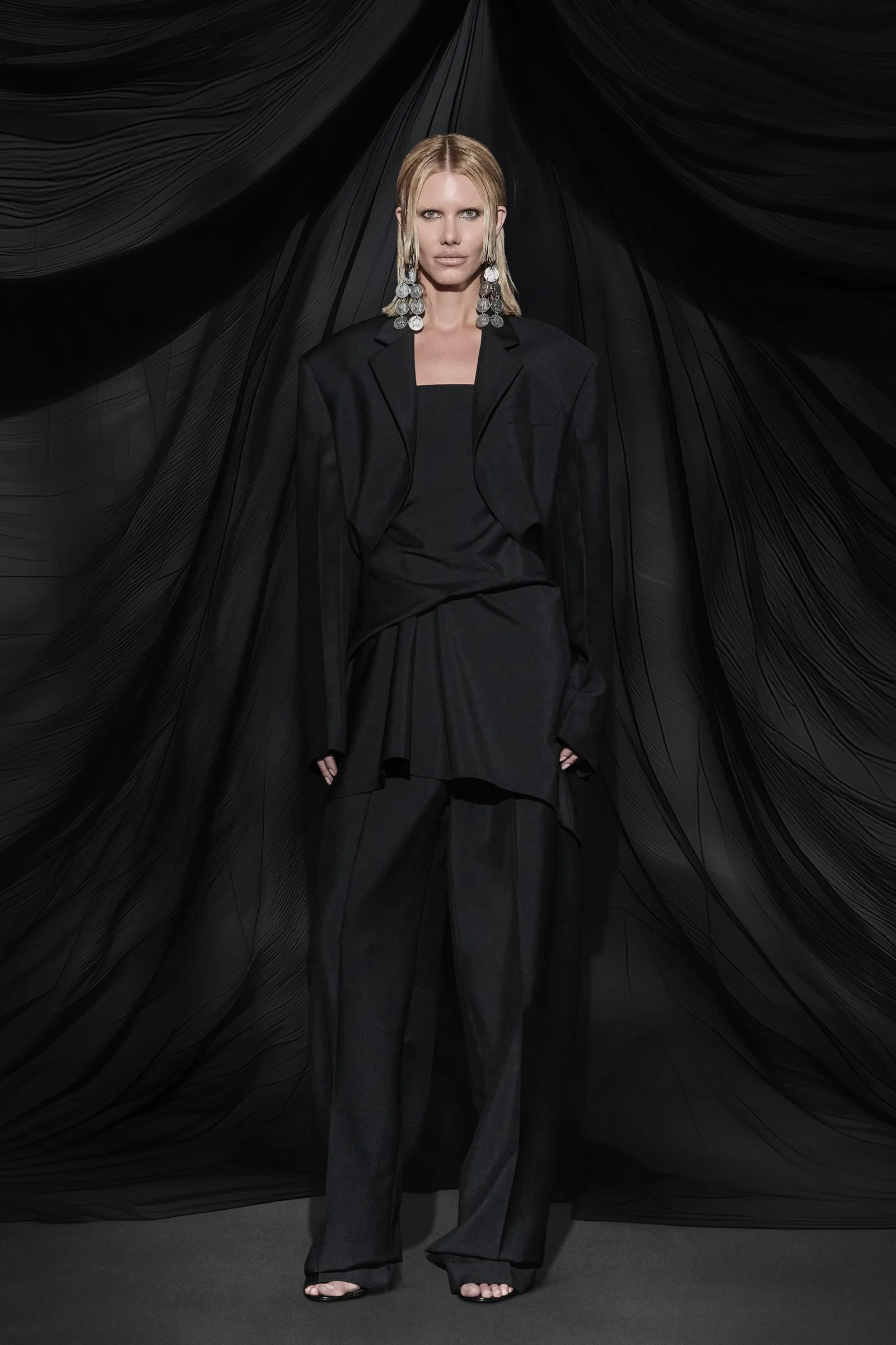 00018-alexander-wang-fall-2025-ready-to-wear-credit-brand