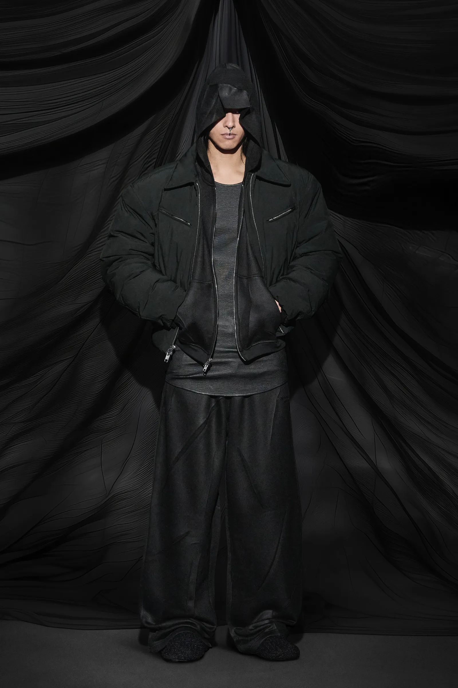 00023-alexander-wang-fall-2025-ready-to-wear-credit-brand