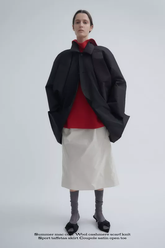 00017-carven-pre-fall-2025-credit-brand