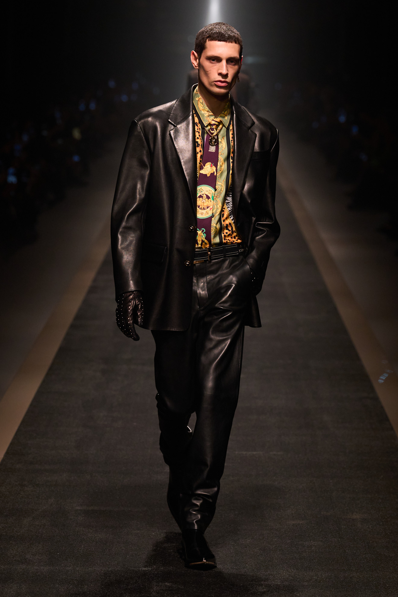 Versace F25 007