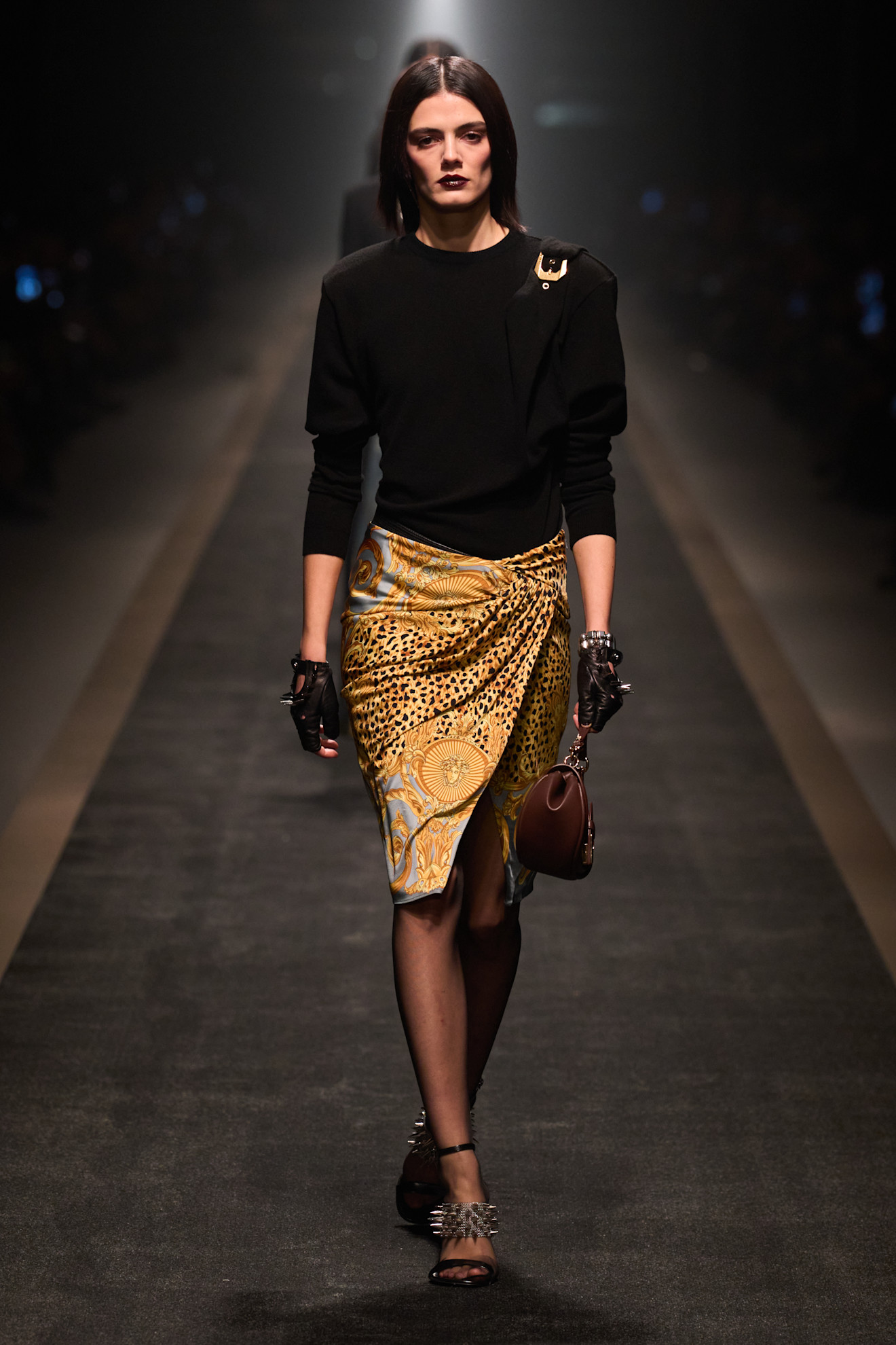 Versace F25 016