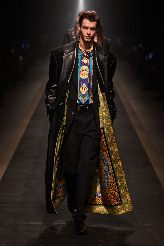 Versace F25 005