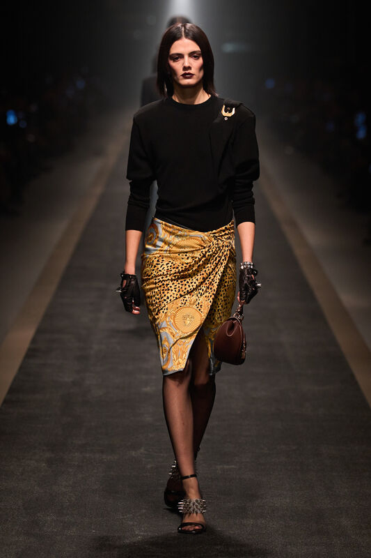 Versace F25 016