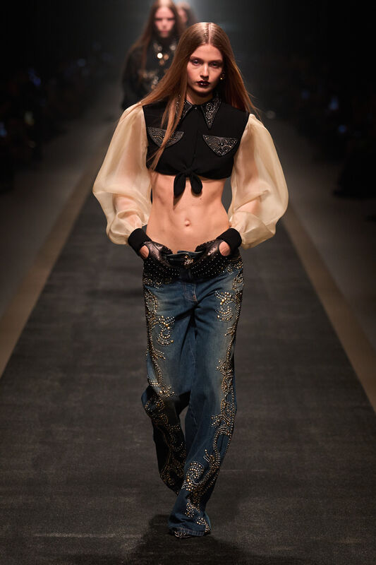 Versace F25 022
