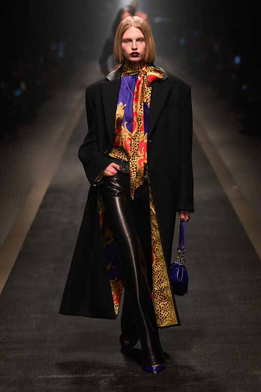 Versace F25 034