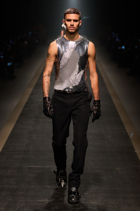 Versace F25 065