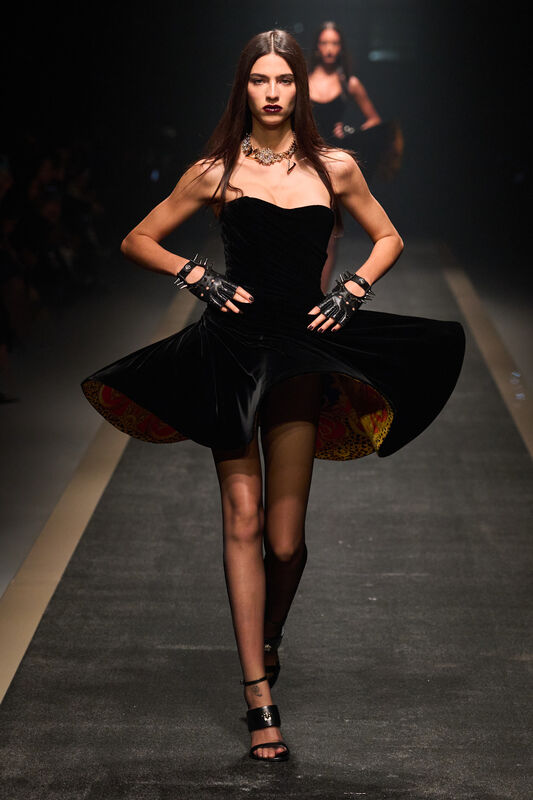 Versace F25 068