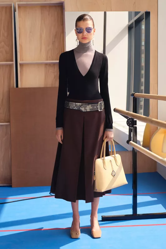 00013-tory-burch-resort-2024-credit-brand